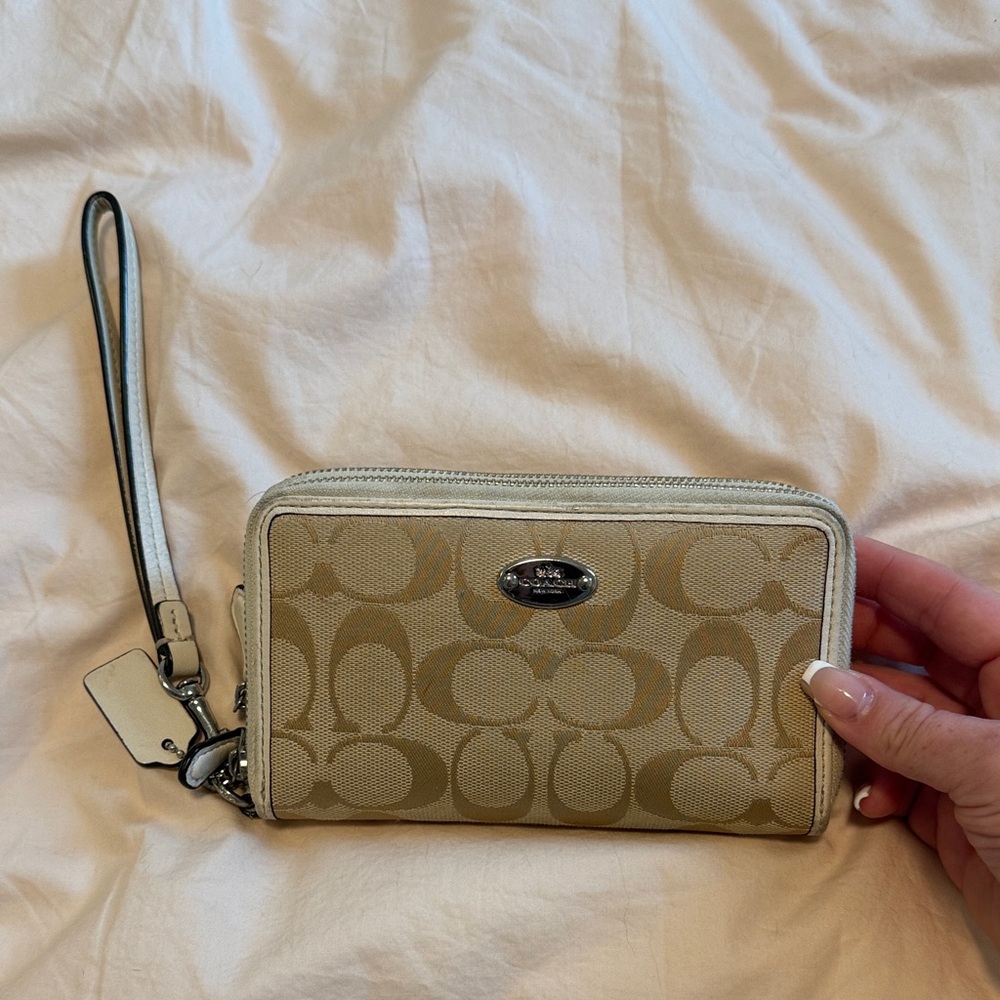 Coach Double Zip Signature Wristlet
